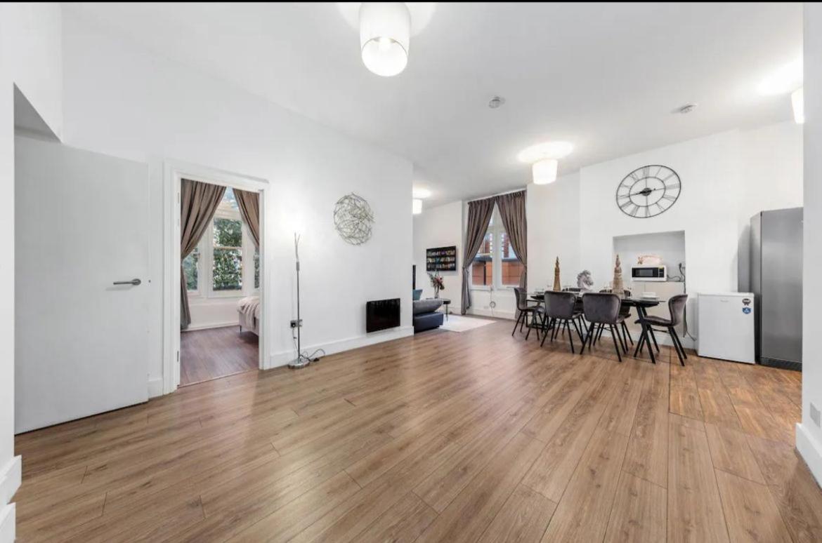 לונדון Majestic 2-Bedroom Flat In Knightsbridge-Hyde Park Kb70 מראה חיצוני תמונה